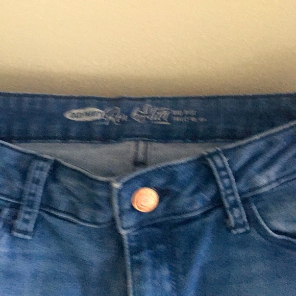 Old Navy Rockstar jeans ankle cut - Picture 3 of 3